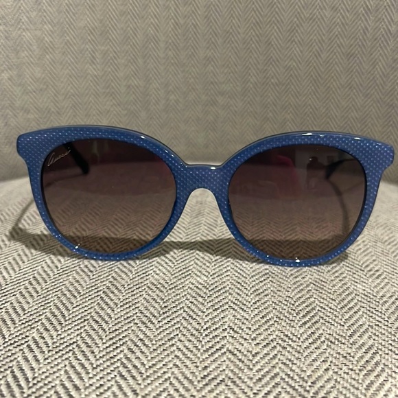 Gucci woman’s sunglasses
